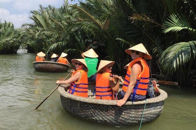 5-Hour Discovery Countryside by Cycling, Buffalo and Basket Boat - Rice paddy stops, plus fish and shrimp farms