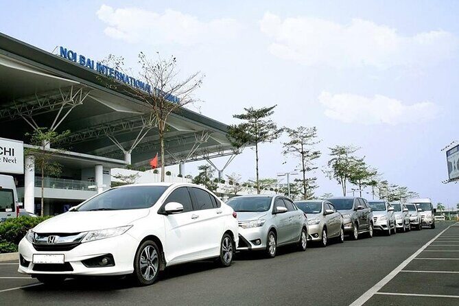 Airport Transfer (From Hotel in Hoi An to Da Nang Airport) 7 Seat Car - Meeting the Driver: Name Board, Mobile Ticket, and Clear Timing