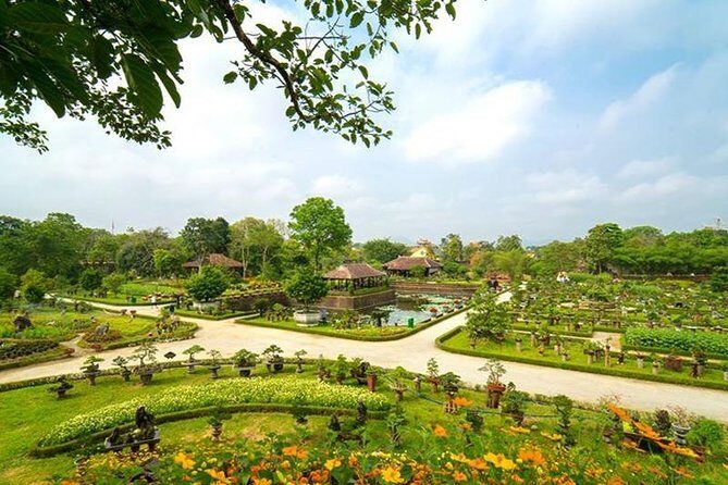 All must-see places Hue City, Hai Van Pass from Hoi An Group Tour - Group tour size and pace: what “small group” really means for you