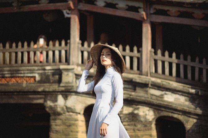 Ao Dai Hoi An Photography Tour - Why Ao Dai photography works so well in Hoi An Ancient Town