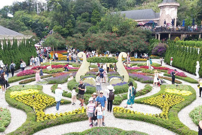 Ba Na Hills - Golden Bridge Group Tour - The Golden Bridge walk: what to expect on the 150m span