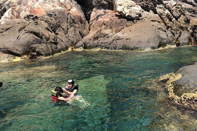 Cham Island Day Tour & Snorkeling from Hoi An with Group tour - Lunch on the agenda: included grilled seafood, with one catch