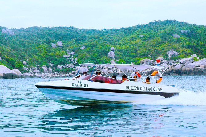 Cham Island Day Tour & Snorkeling from Hoi An with Group tour - Group size (30 max) vs real-life crowds: how to manage expectations