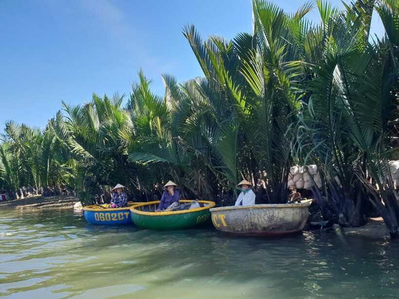 Coconut Basket Boat Ride and Floating Lantern Boat by Night - Price and Value: Why This Costs $11 (and what you’re actually getting)