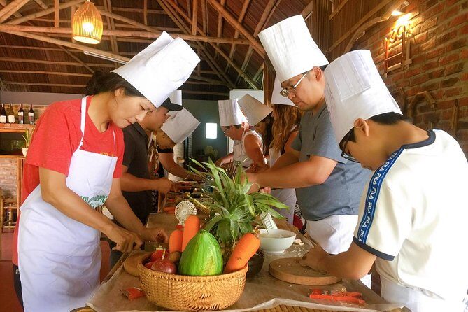 Cooking Class Hoi An:Local Market, Basket Boat, Fishing & Cooking - Stop 2: Hoi An Market Shopping With a Chef’s Eye