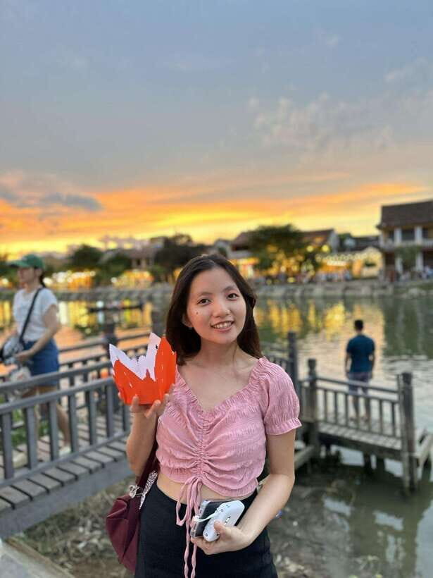 Da Nang: Cam Thanh Coconut Village and Hoi An Old Town Tour - Art show time and a real dinner break (not just a pause)