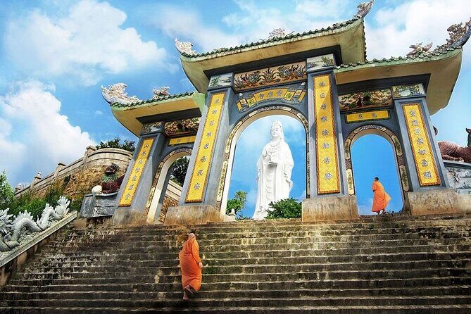 Da Nang Explore: Lady Buddha, Monkey Mountain & Am Phu Cave Tour - Stone sculpture stops: useful to see craft, easy to overshop
