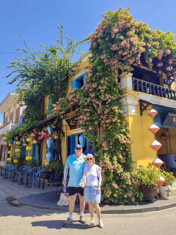 Da Nang: Half-day Hoi An Heritage Walk - Stop-by-Stop: From Market Snacks to Tan Ky to the Covered Bridge