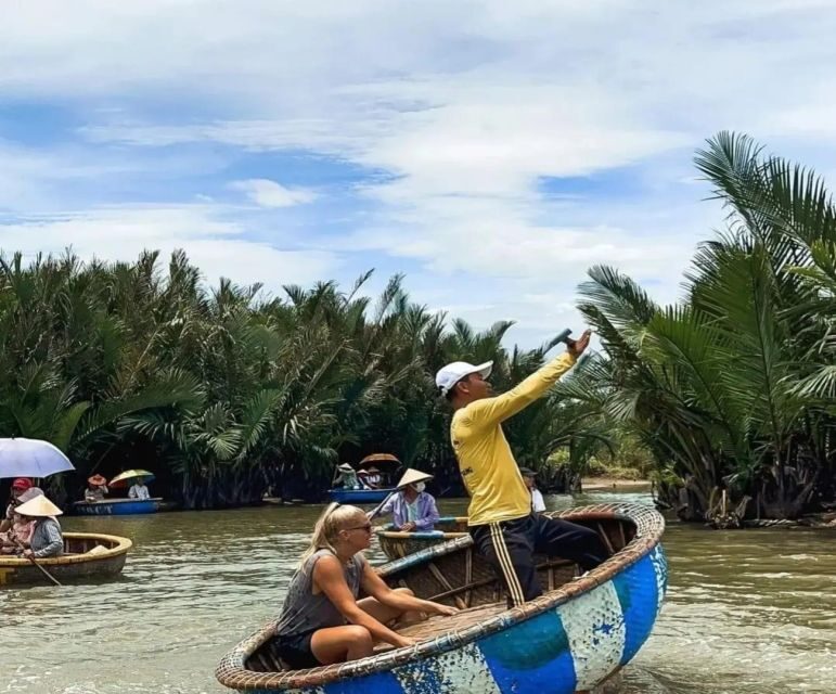 Da Nang/Hoi An:Experience Basket Boat ride in Coconut Forest - When karaoke time hits: noise and timing from 13:30 to 15:00