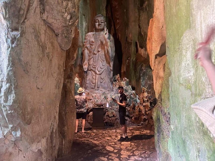 Da Nang/Hoian: Marble Mountain, Am Phu Cave, Monkey Mountain - Am Phu Cave: the eerie cave walk with Buddhist symbolism