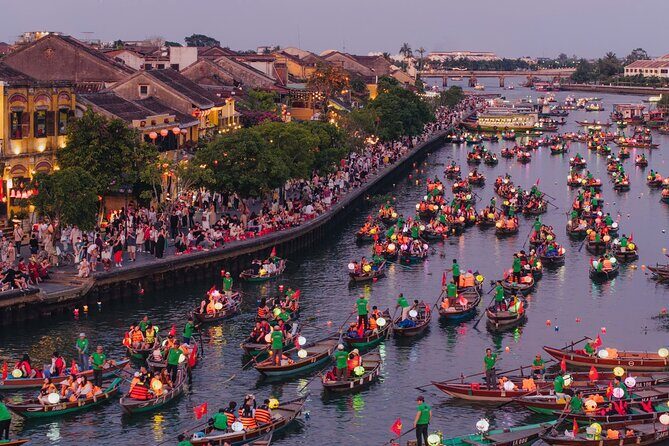 Discover Hoi An by Bamboo Basket and Lantern Boat - Guides, humor, and why the group size matters