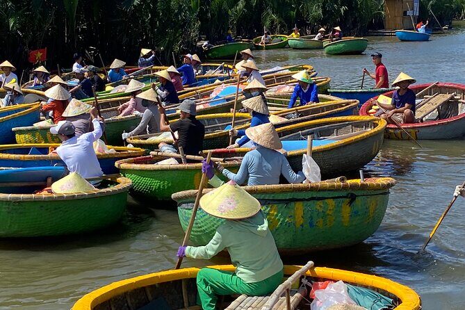 Experience Hoi An Vegetarian Cooking Class with Basket Boat Ride - Eating Together in the Village Setting