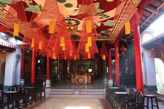 Experience Making Pottery with Craftsmen in Thanh Ha - Should you book Craftsmen pottery in Thanh Hà?