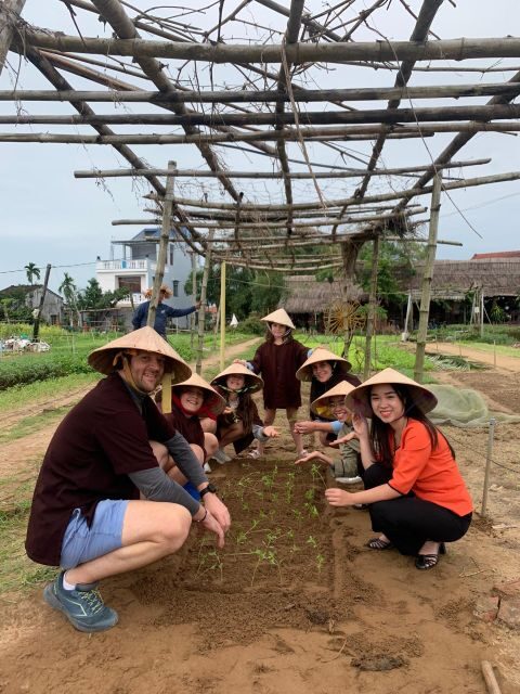 Farming with Farmers at ancient vegetable Village "Tra Que" - Lunch you cook yourself: from farm herbs to the plate