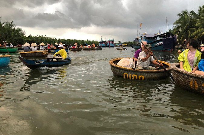 From AUTHENTIC FARMER'S LIFE to ECO RIVER FISHING EXPERIENCE - Cam Thanh and the Bảy Mẫu Coconut Forest Basket Boat Experience