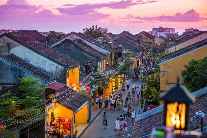 From Da Nang: Marble Mountains - Hoi An afternoon tour - Dinner in Hoi An and the “eat local” strategy