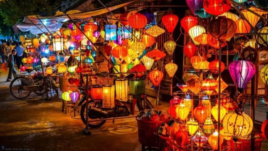 From Hoi An/ Da Nang: Hoi An City Tour & Release Lanterns - Ancient Houses: Phung Hung or Tan Ky (What Wealth Looked Like)