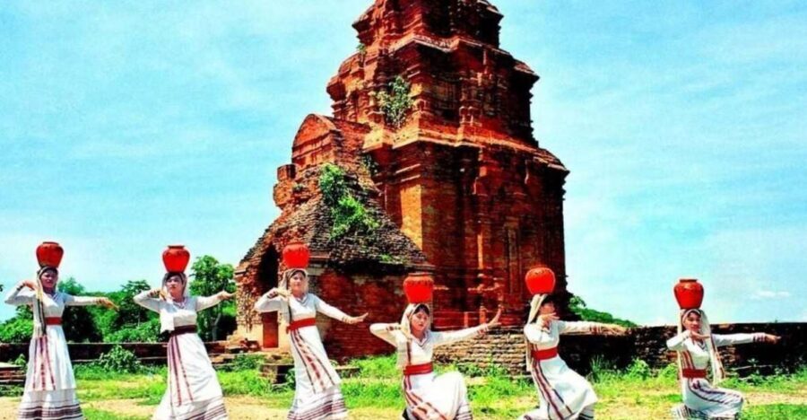 From Hoi An: Discover My Son Sanctuary & Sunset River Cruise - Why This Midday-To-Sunset Timing Feels Right in Hoi An