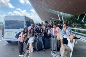 Fullday rental car- Explore Da Nang- Ba Na hills & Hoi an lantern - Marble Mountains and Am Phu Cave: temples up top, cave scenes below