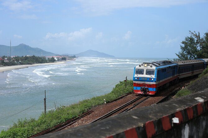Hai Van Pass Adventure - Private Car Tour From Hoi An & Da Nang - Hai Van Pass: the famous climb, plus coffee with ocean views