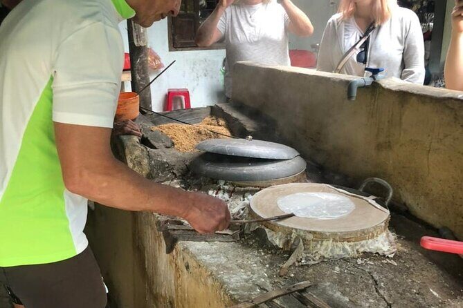 Half-day Hoi An Countryside Bike Tour and Basket Boat with Lunch - Stop 3: Kim Bong carpentry village and what to watch for
