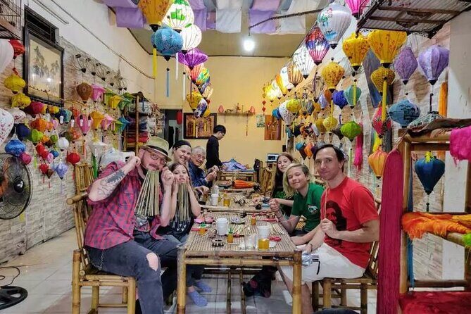 Hidden Gem of Hoi An Old Town-Local Food-Lantern Making-Tailoring - Tailor Stops in the Ancient Town: How to Shop for Custom Clothes Without Getting Lost