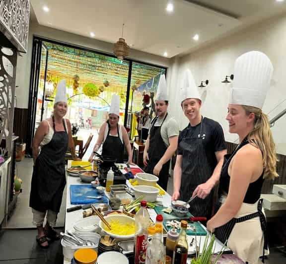 Hoi An Authentic Cooking Class with Pro Chef in Small group - Hotel Pickup and the Market Walk That Actually Teaches You How to Shop