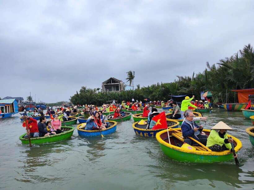 Hoi An: Basket Boat and fishing Crabs Tour - Cruising the coconut forest ecosystem (and spotting wildlife)