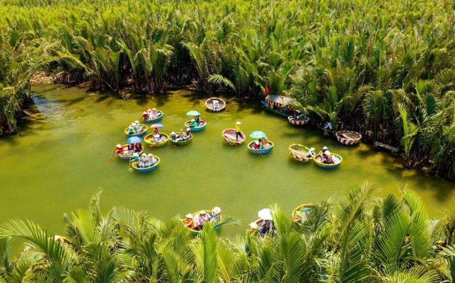 Hoi An: Basket boat tour at the coconut village - Comfort on the Boat: Shoes, Hats, Jackets, and Photos