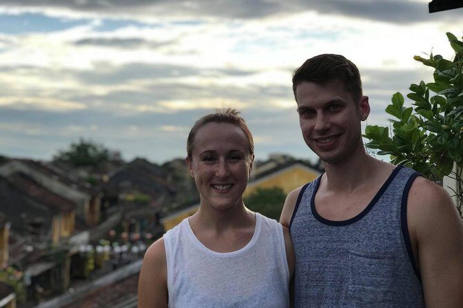Hoi An By Night with Boat Trip and Foot Massage - Night market time: street food with a guide to keep you on track