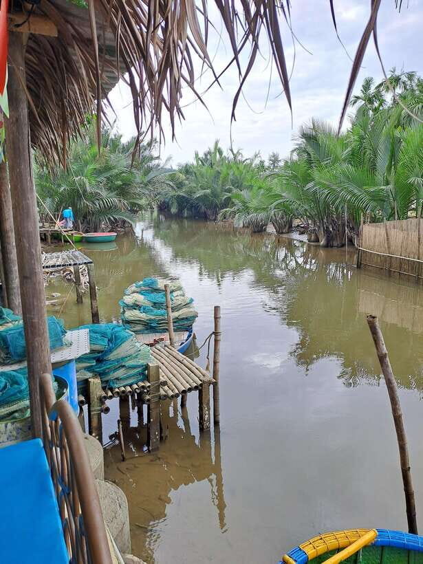 Hoi An City tour -Basket boat ride in the Coconut forest - Included Food and Bottled Water: The Quiet Convenience Factor