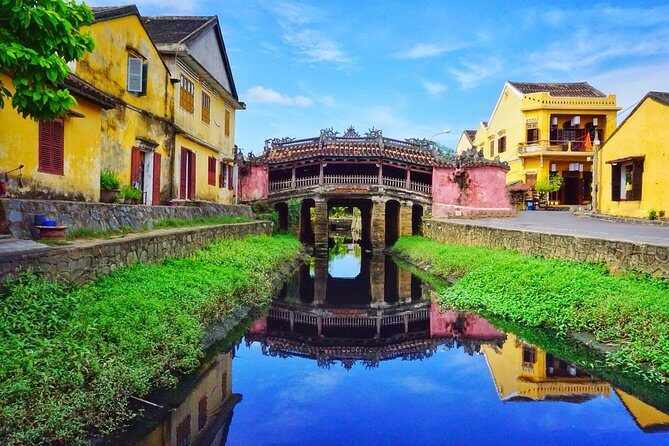 Hoi An City Tour–Boat Ride–Release Flower Lantern on river - Hoi An Market: shopping energy plus local color