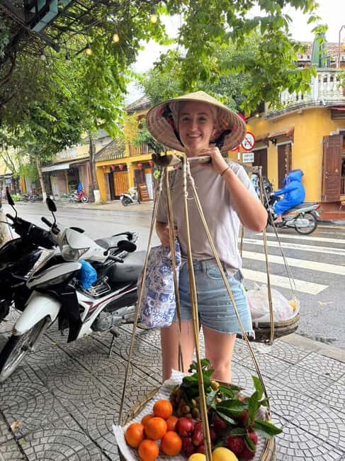 Hoi An City Tour - Boat Ride & Release Lantern: HoiAn/DaNang - Handicraft Shops, Art Galleries, and Lantern-Lane Wandering