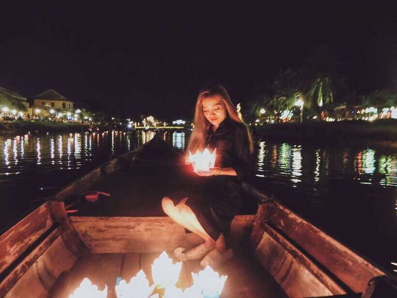 Hoi An: Coconut Jungle, Basket Boat, City and Lantern Tour - Japanese Bridge and Lantern-Lit Streets That Turn Night Into Atmosphere