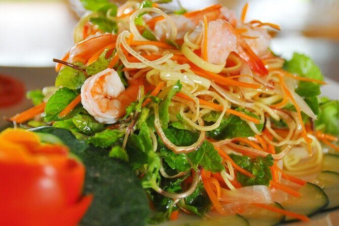 Hoi An Cooking Class With Market Tour and Bamboo Basket Boat Ride - Hands-on cooking: choosing 4 dishes from 10 and learning the why