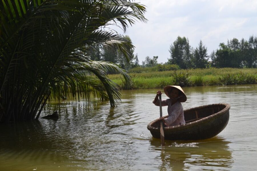 Hoi An Countryside Bicycle Tour : 25 Km Real Vietnam - A One-Hour Boat Ride on the Thu Bon River Sets the Tone