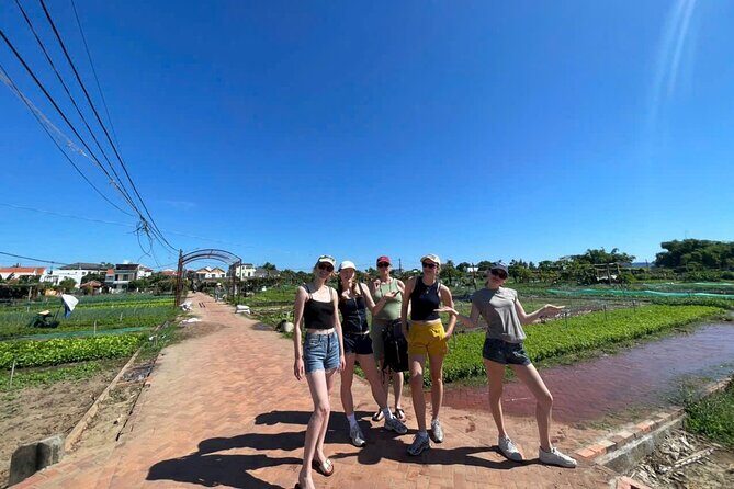 “Hoi An Countryside Cycling Tour–Farming Experience–Cooking Class - Can you customize stops like beach time or coffee?