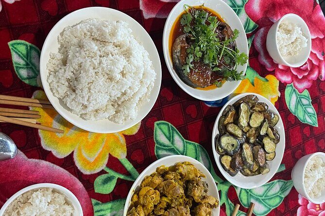 Hoi An countryside cycling Tour,Basket Boat-organic farming-lunch - Bay Mau coconut forest and coconut village: water, fishing, and village lessons