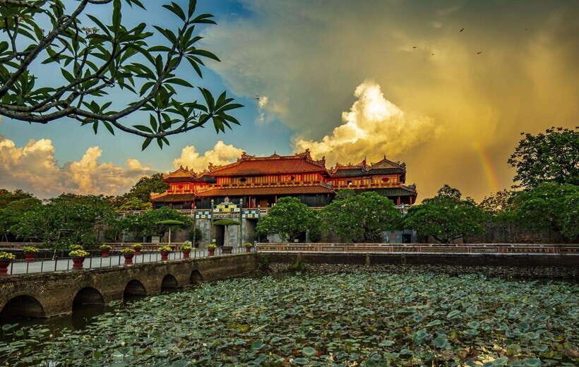 Hoi An/Da Nang : Private Day Trip to Imperial City - Hue - Khai Dinh Tomb in Hue: the Nguyen Dynasty seen through stone