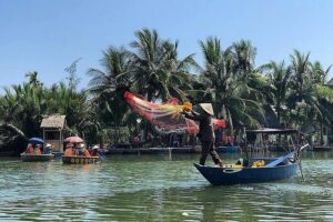 Hoi An/Da Nang: Vegetarian Cooking Class & Basket Boat Ride - Hotel pickup timing: how the day flows from Hoi An vs Da Nang