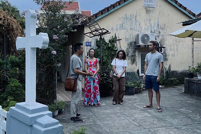 Hoi An Ghosts, Death, Mystery Unveiled - The grave stop: incense, ritual, and the living-dead connection