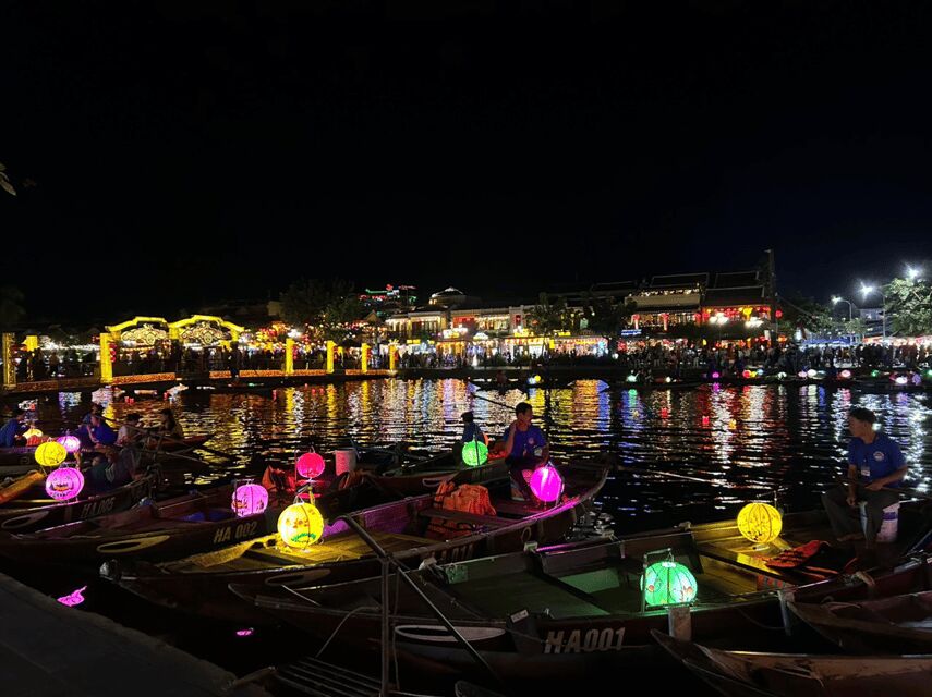 Hoi An: Hoai River Boat Ride & Lantern Release Experience - The 15-minute boat ride: small time window, big atmosphere