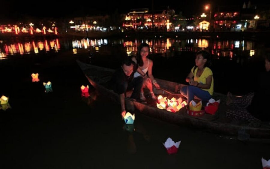 Hoi An: Hoai River Night Boat Trip and Floating Lantern - Where You Meet: The Statue Opposite 140 Tran Phu Street