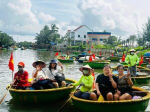 Hoi An: Lady Buddha, Marble Mountains, Coconut & Hoi An Tour - Pickup, timing, and how the day is paced