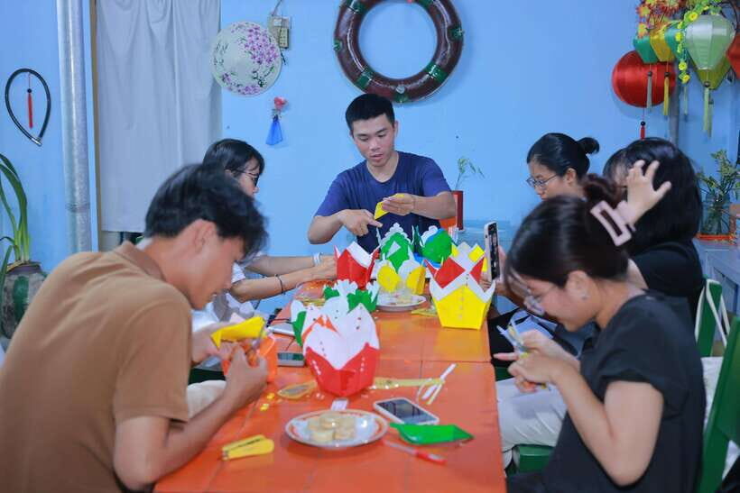 Hoi An : Lantern Boat Ride & Flower Lantern Making Class. - Making a Wish and Releasing It: The Moment That Feels Personal