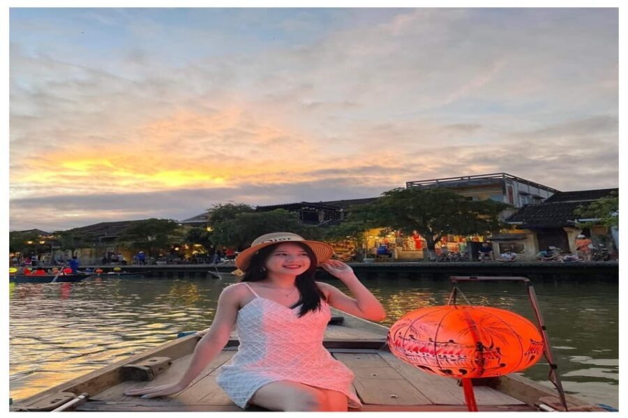 Hoi An : Lantern Boat Trip & Release Lantern - What to bring (and what to skip) for a smooth lantern night