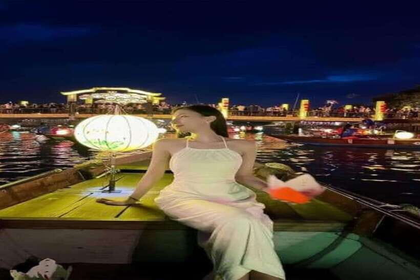 Hoi An : Lantern Boat Trip & Release Lantern - From An Hoi Bridge to the Ancient Town views you can actually frame