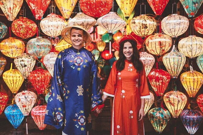 Hoi An Lantern Shop & Boat Photoshoot – Night Experience - Hoai River Boat Ride and Lantern Release: The Moment That Looks Magical on Camera