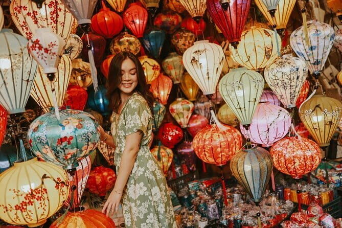 Hoi An Lantern Shop & Boat Photoshoot – Night Experience - Should You Book This Lantern Shop and Boat Photoshoot?