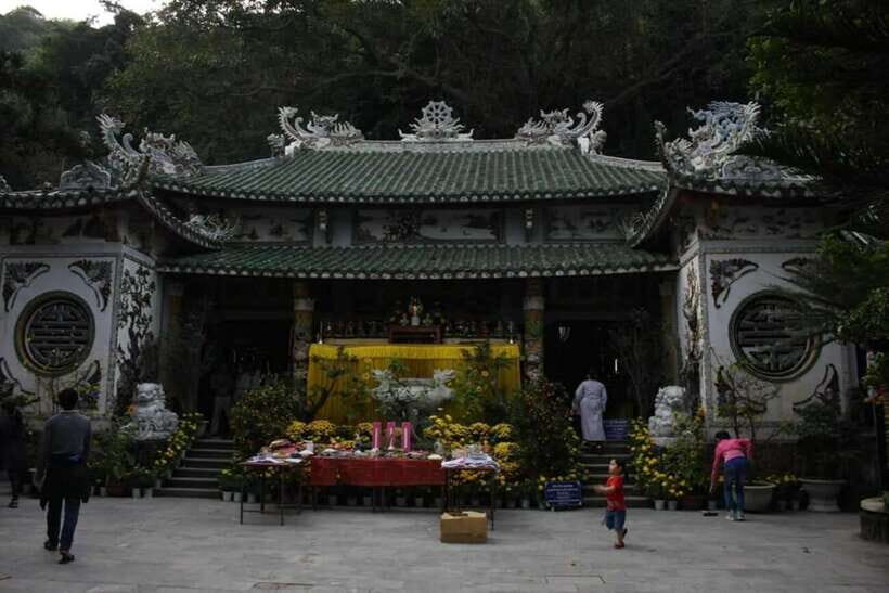 Hoi An: Marble Mountain, Am Phu Cave and Monkey Mountain - Monkey Mountains panoramas: Da Nang from high ground